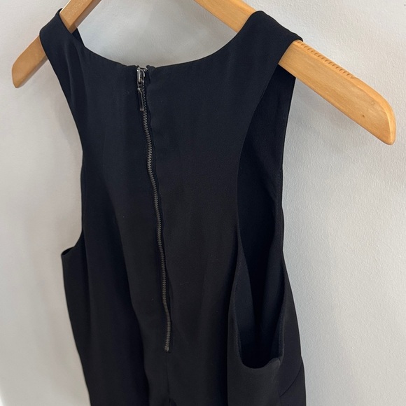 Banana Republic Two-Tone Black and White Tank Top - Picture 5 of 7